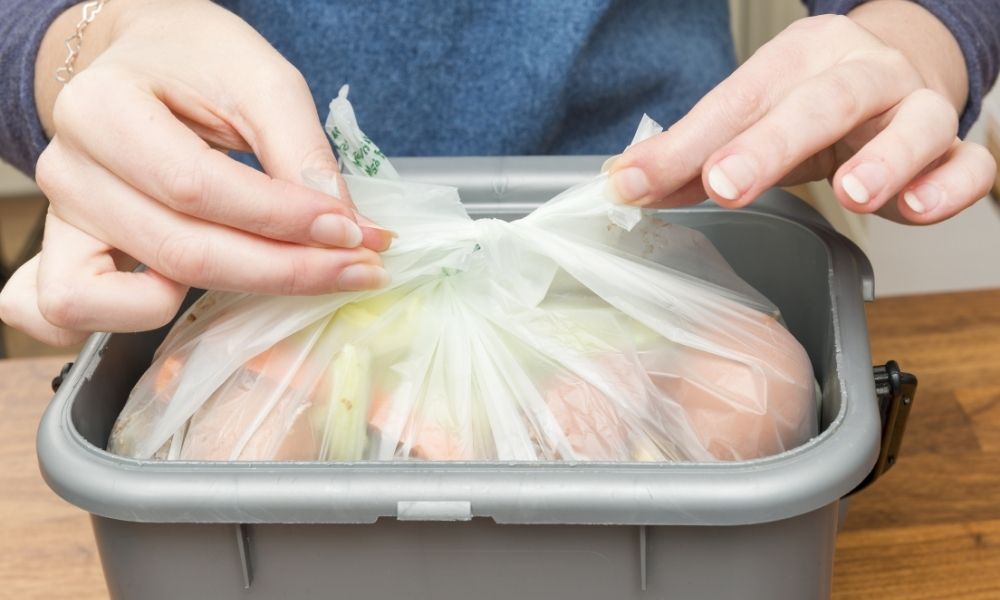 You are currently viewing Comment reconnaître le bon sac pour jeter les déchets de cuisine?