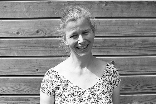 Portrait de Joanne Fragnière Jospin, accompagnatrice des visites de l’usine VADEC à La Chaux-de-Fonds.